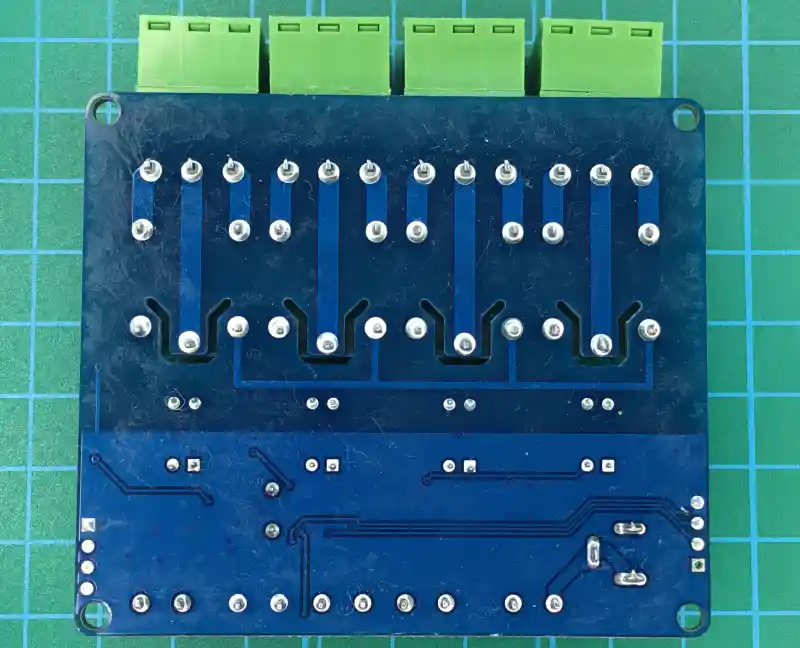 Modbus 485 Relayの使い方、外観