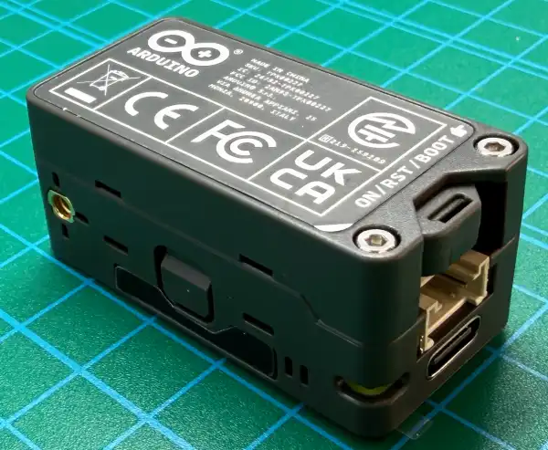 Arduino Nesso N1本体外観